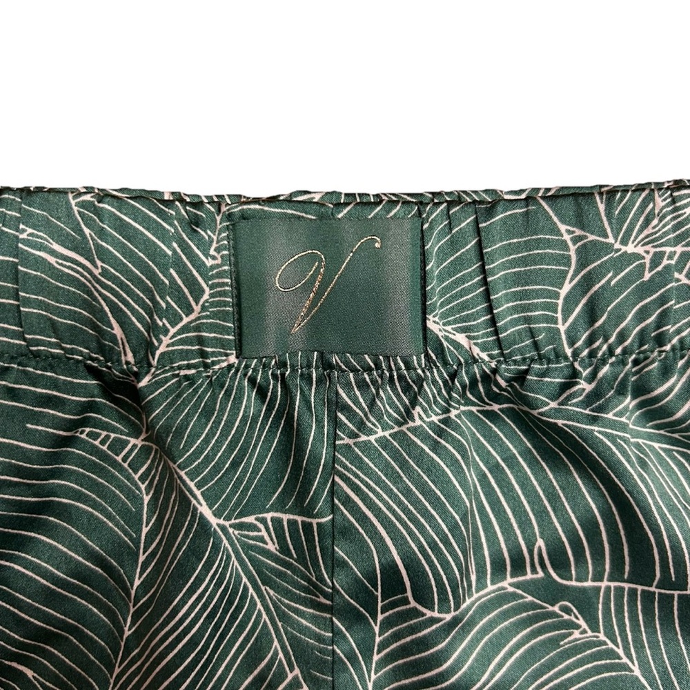 Victoria Secret | Green Palm Leaf Satin Pajama Shorts | Sz S - Picture 3 of 4